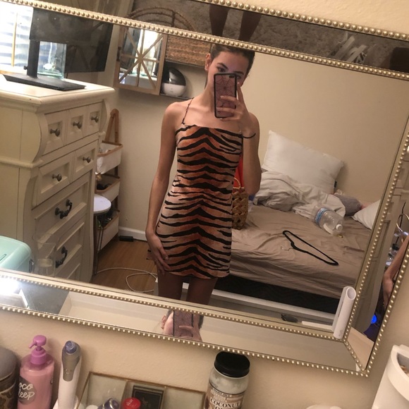 The Coco Mini Dress - Picture 5 of 6